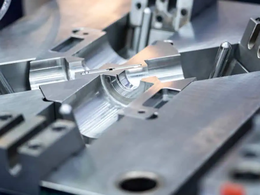 2026 CNC Machining Watch: AI Integration And Five‑Axis Adoption Drive A New Era of Resilient Manufacturing